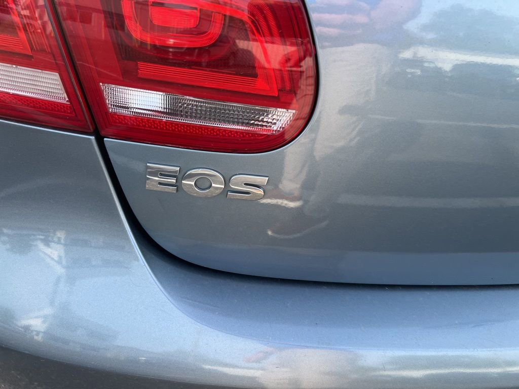 Used 2012 Volkswagen Eos Lux image 23