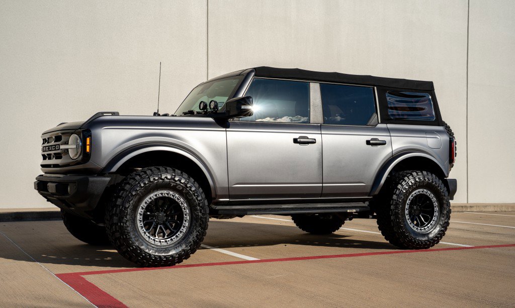 Used 2021 Ford Bronco Outer Banks image 4