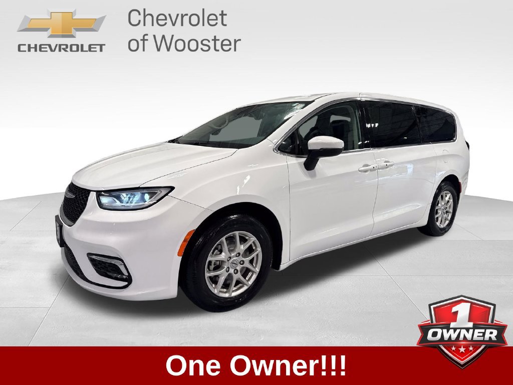 Used 2023 Chrysler Pacifica Touring-L FWD 360° Tour