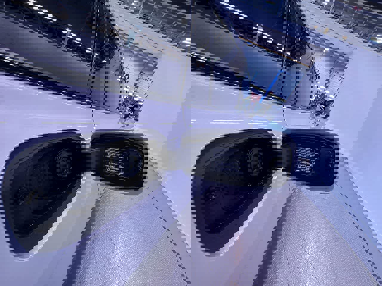 Used 2025 Volvo V60 B5 Cross Country Plus image 40