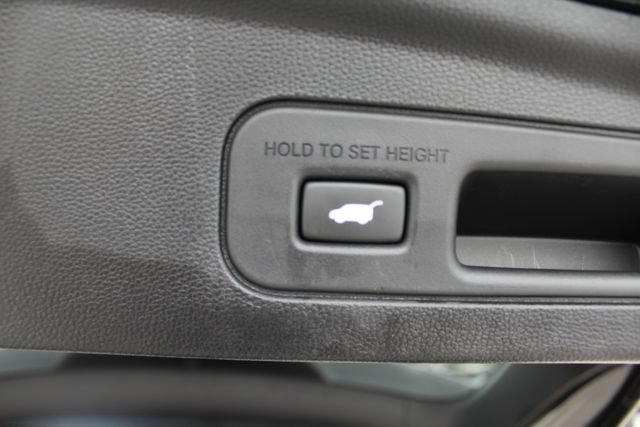 Used 2025 Acura MDX w/ Advance Package AWD/4WD image 30
