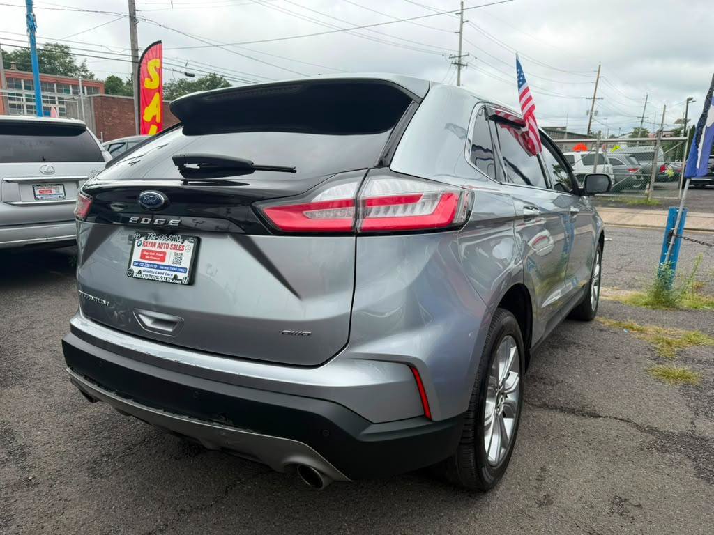 Used 2023 Ford Edge Titanium AWD/4WD image 5