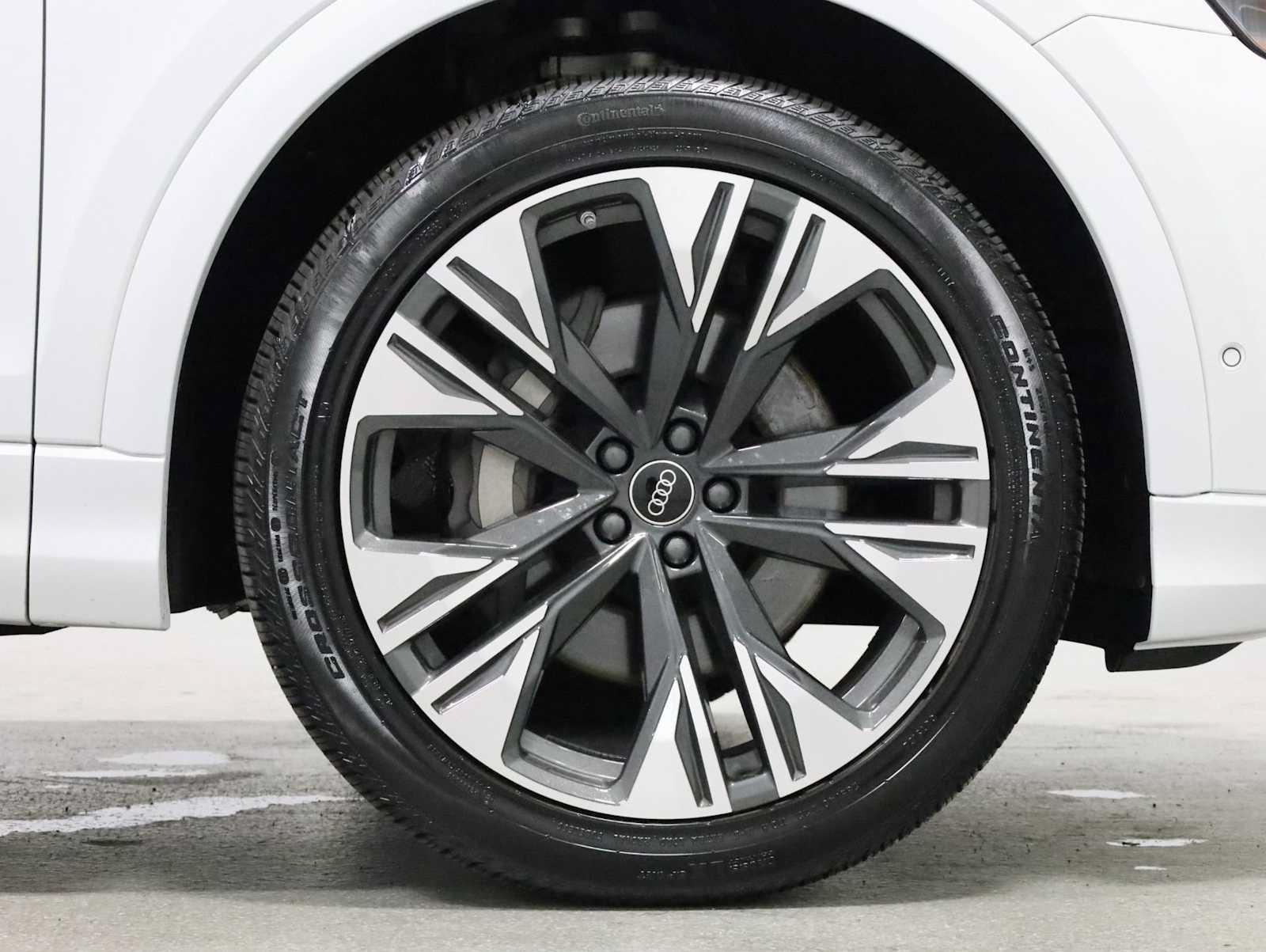 Certified 2026 Audi Q8 Premium Plus AWD/4WD image 12