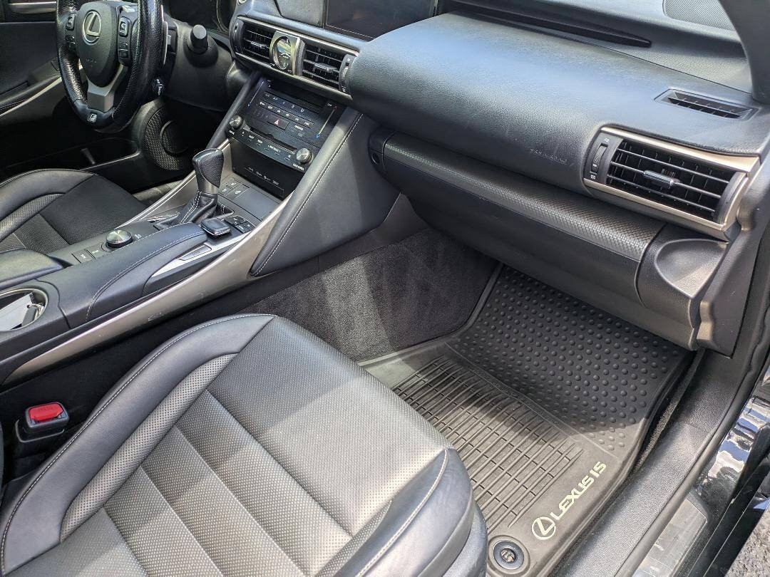 Used 2017 Lexus IS 300 F Sport w/ F Sport Package AWD/4WD image 10