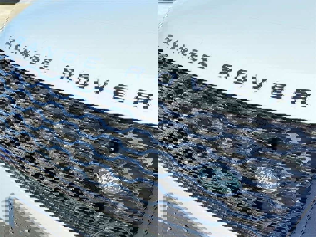 Used 2021 Land Rover Range Rover Velar S image 3