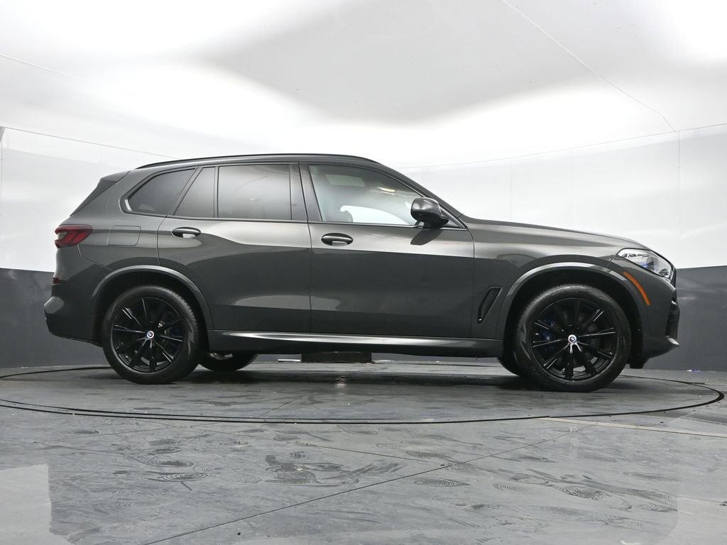 Used 2023 BMW X5 M50i w/ Executive Package image 48