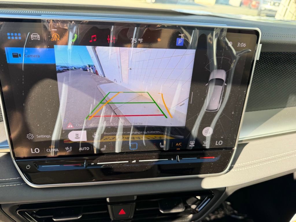 New 2026 Volkswagen Tiguan SE image 24