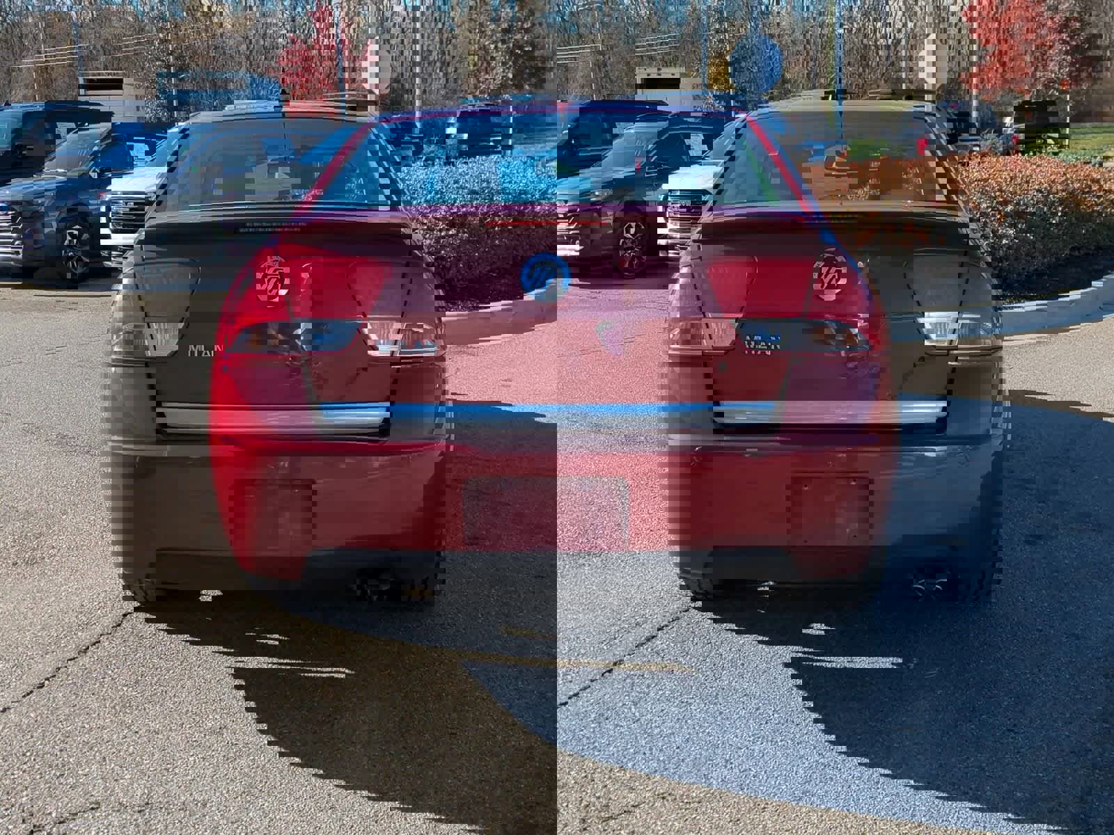 Used 2010 Mercury Milan image 7