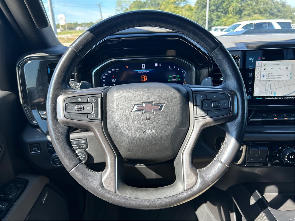 Used 2022 Chevrolet Silverado 1500 ZR2 w/ Technology Package image 18