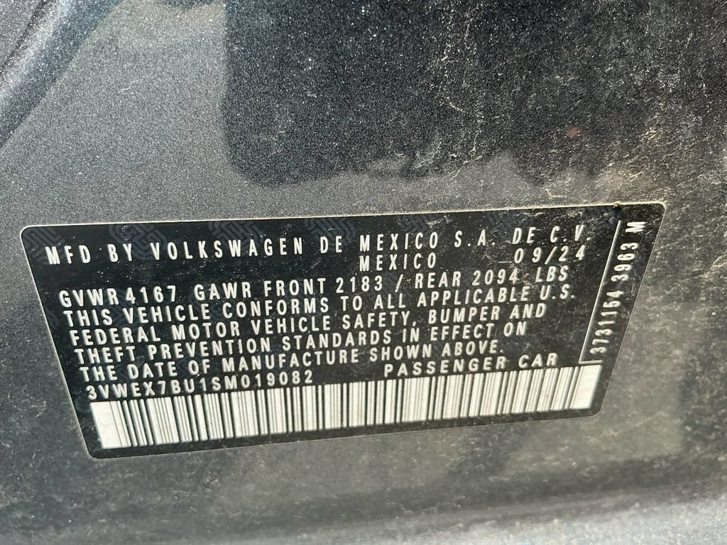 Used 2025 Volkswagen Jetta SE FWD image 30
