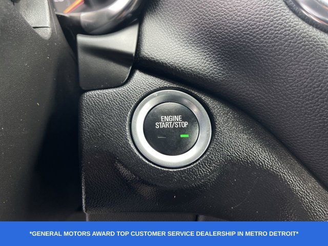 Used 2024 Chevrolet Equinox LT w/ LPO, Floor Liner Package FWD image 17