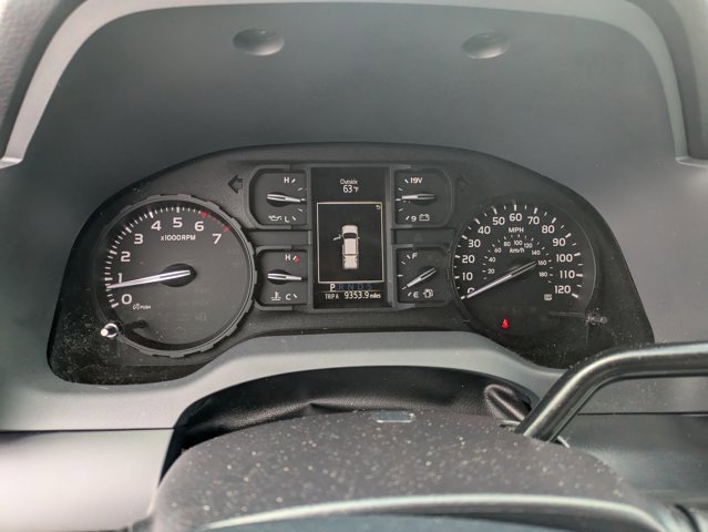 Used 2018 Toyota Tundra SR image 10