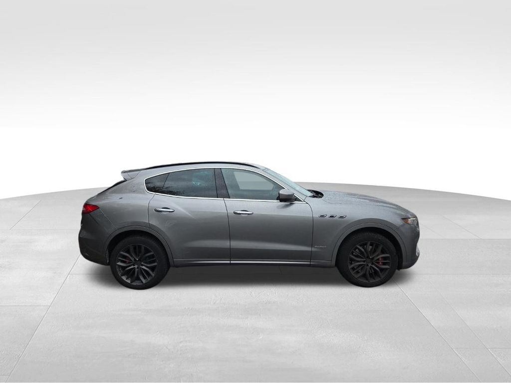 Used 2018 Maserati Levante S GranSport image 5