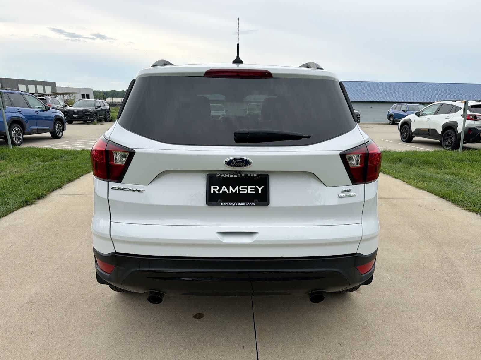 Used 2019 Ford Escape SE FWD image 5