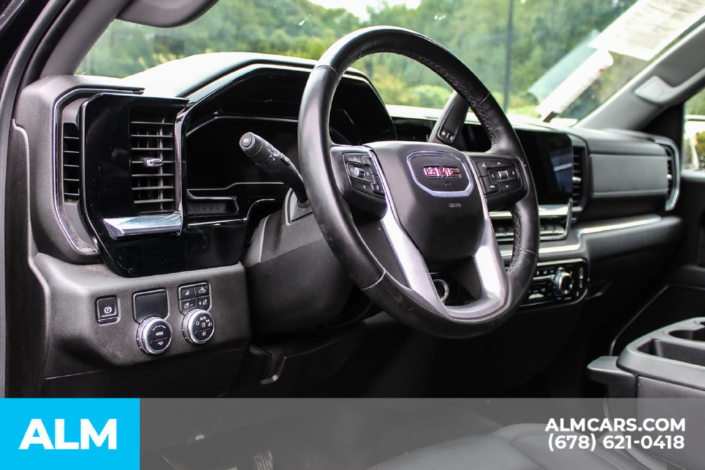 Used 2025 GMC Sierra 1500 SLT RWD image 29
