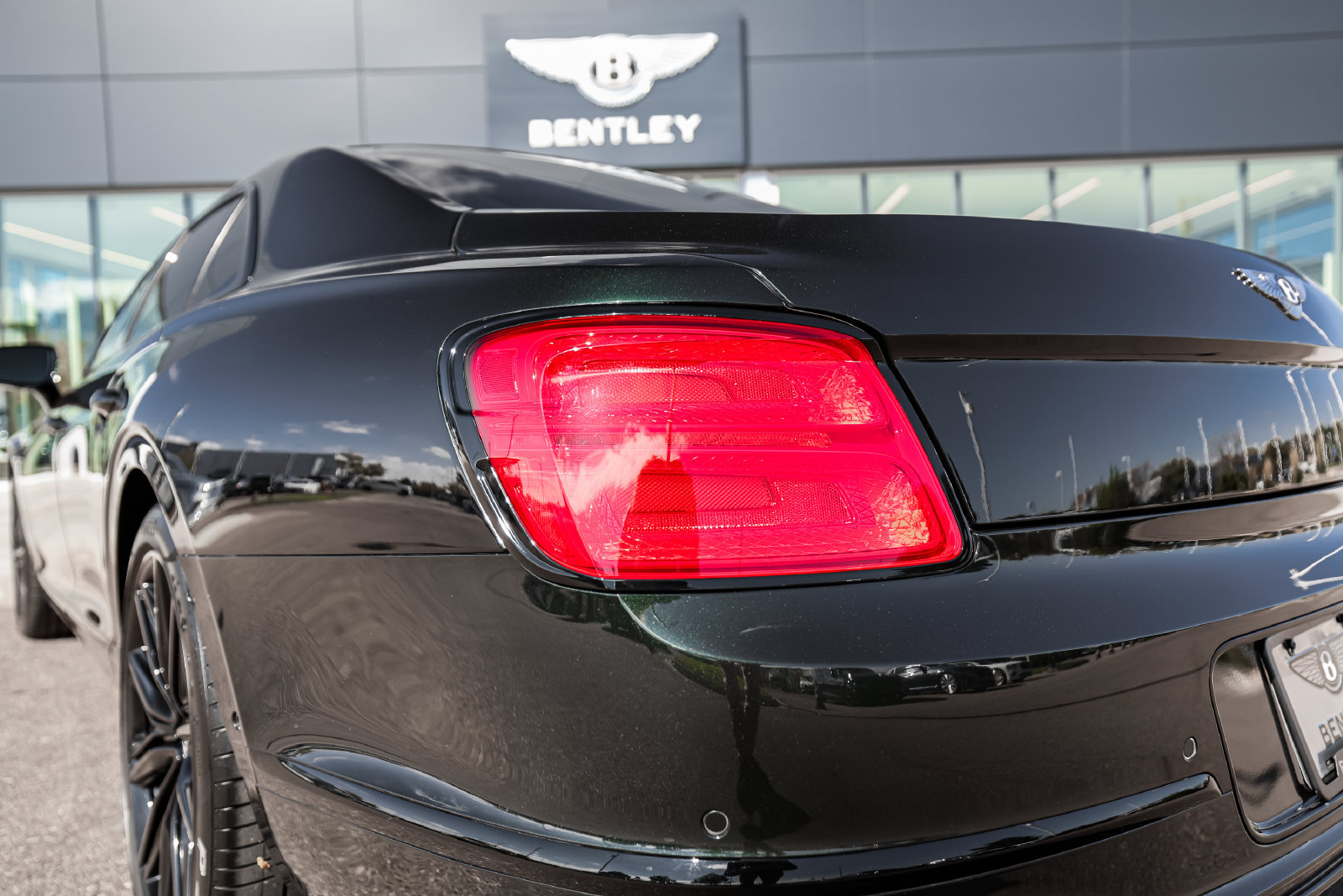 Certified 2020 Bentley Flying Spur W12 AWD/4WD image 10