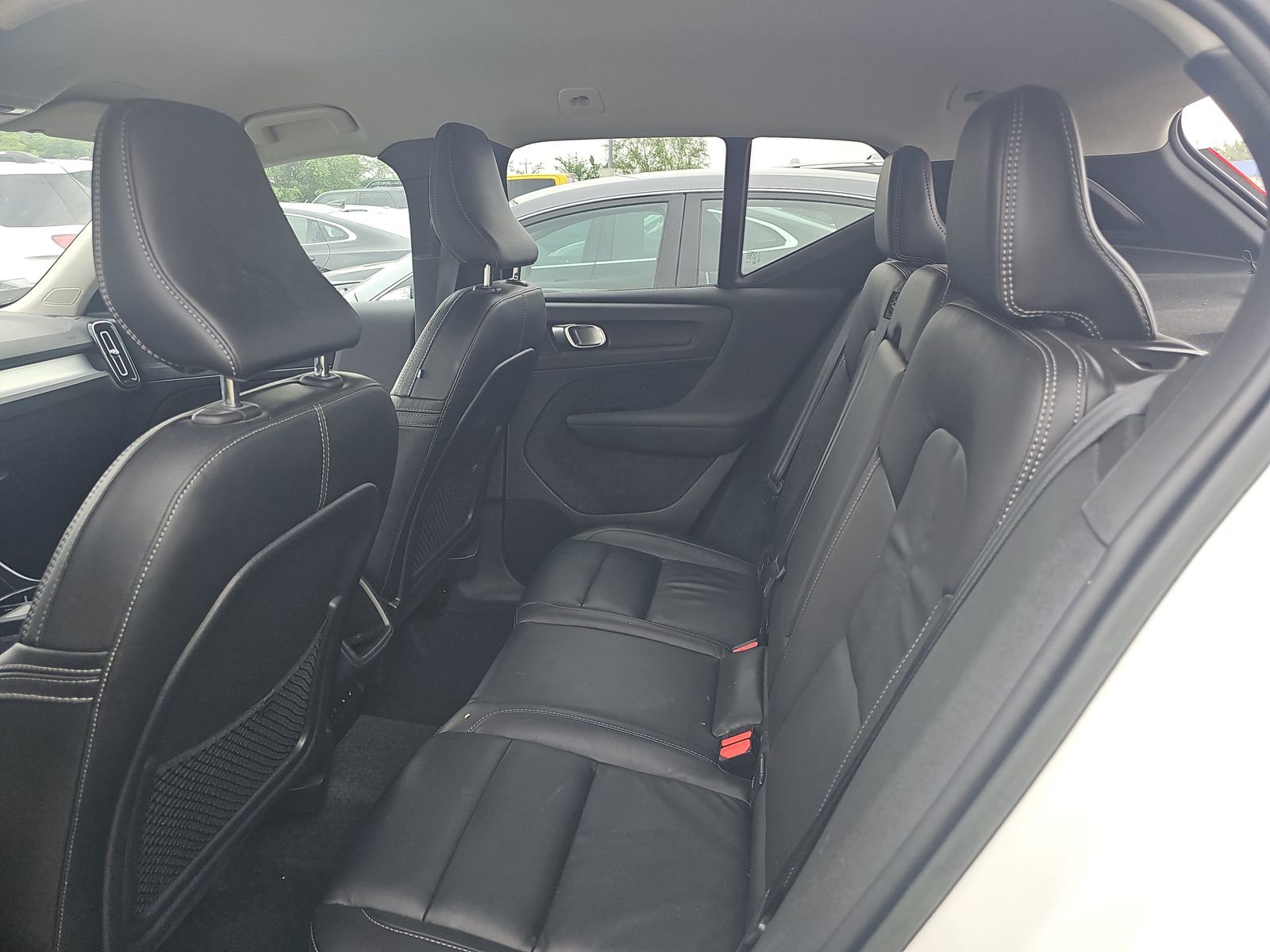 Used 2022 Volvo XC40 T5 Momentum AWD/4WD image 18