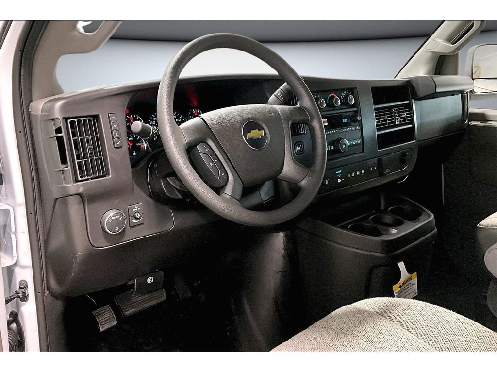 New 2025 Chevrolet Express 2500 image 7