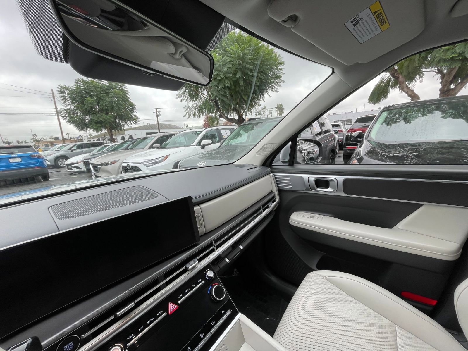 Used 2025 Hyundai Santa Fe SEL image 35