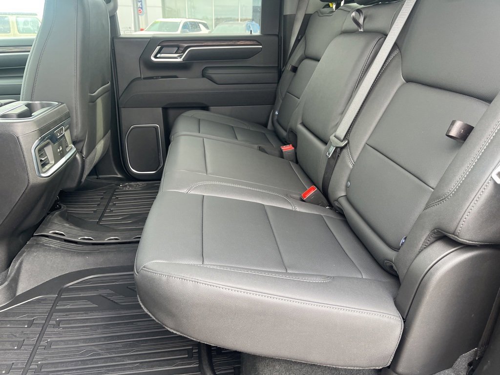 New 2026 GMC Sierra 3500 SLT w/ SLT Premium Package image 12