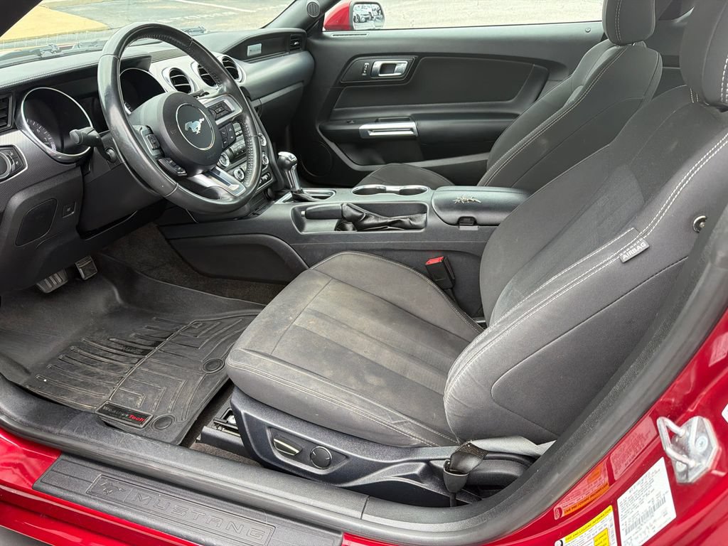 Used 2018 Ford Mustang GT RWD image 9