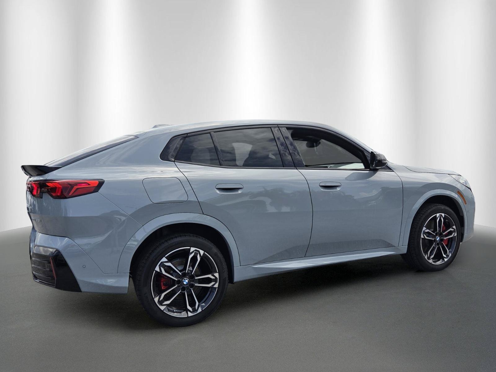 New 2026 BMW X2 xDrive28i w/ M Sport Package AWD/4WD image 7