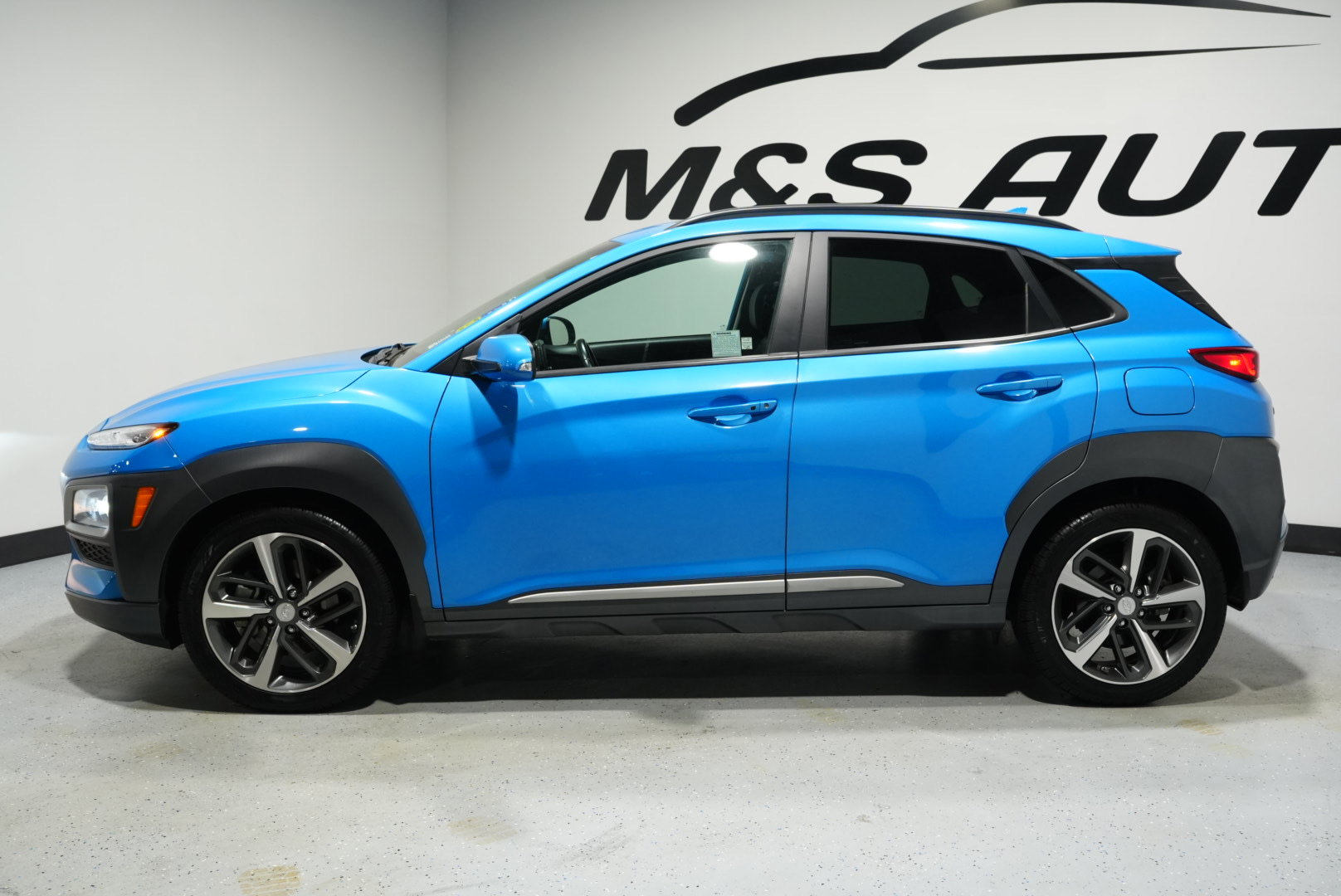 Used 2020 Hyundai Kona Limited image 5