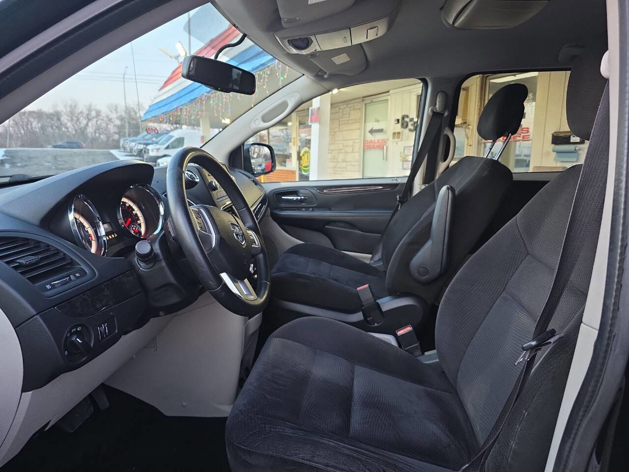 Used 2015 Dodge Grand Caravan SE w/ Quick Order Package 29E SE image 9