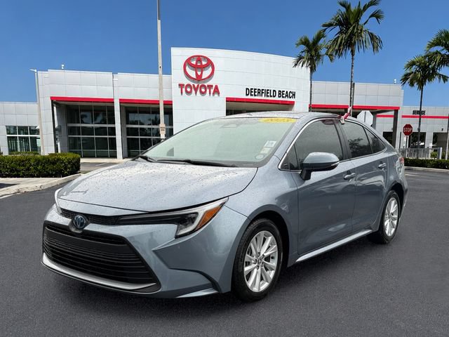 Certified 2023 Toyota Corolla XLE FWD image 3