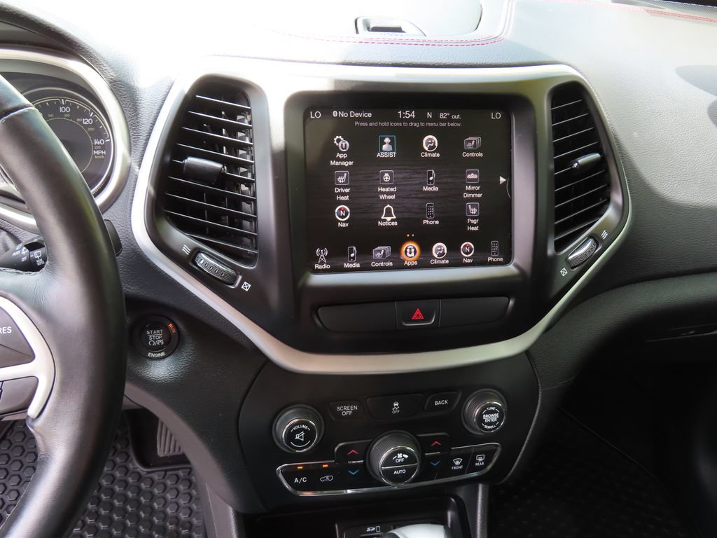 Used 2016 Jeep Cherokee Trailhawk w/ Comfort/Convenience Group AWD/4WD image 23