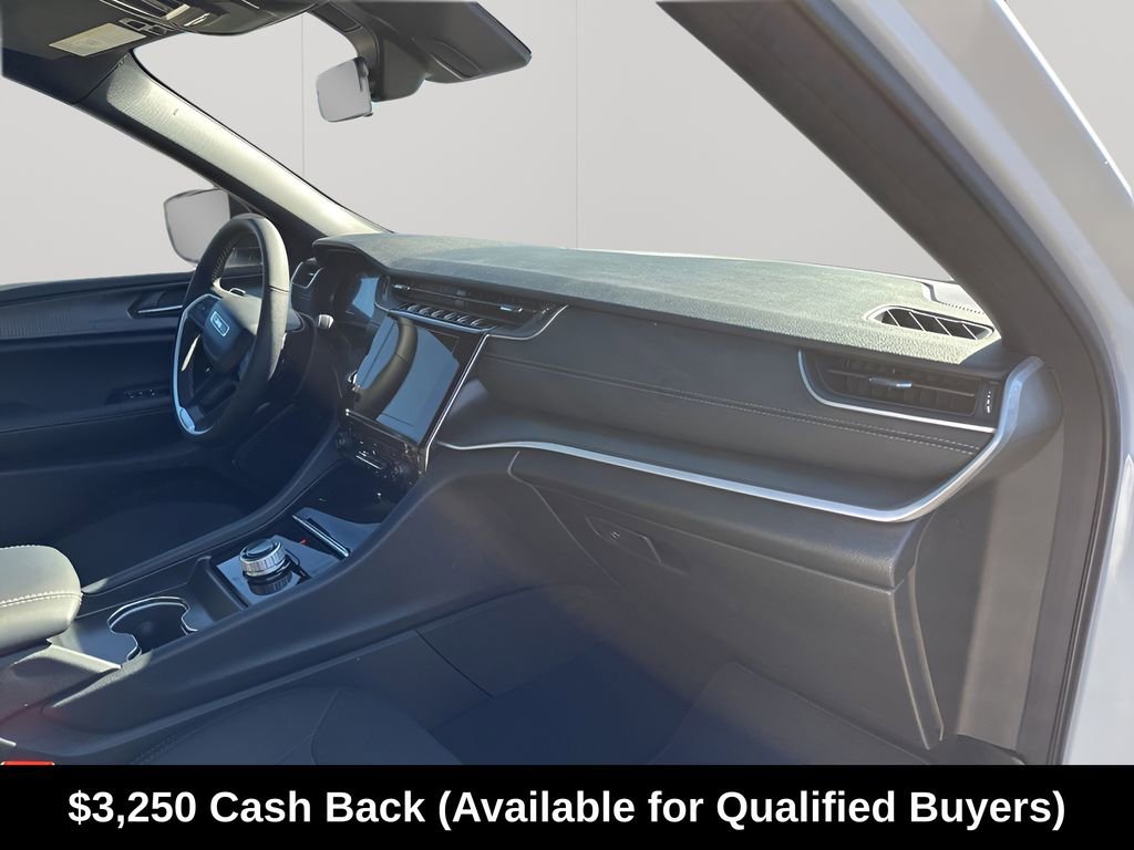 New 2025 Jeep Grand Cherokee Laredo X w/ Luxury Tech Group I RWD image 15