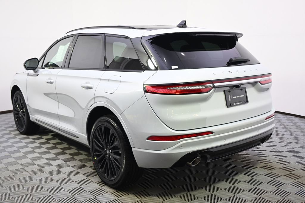 New 2026 Lincoln Corsair Premiere image 3