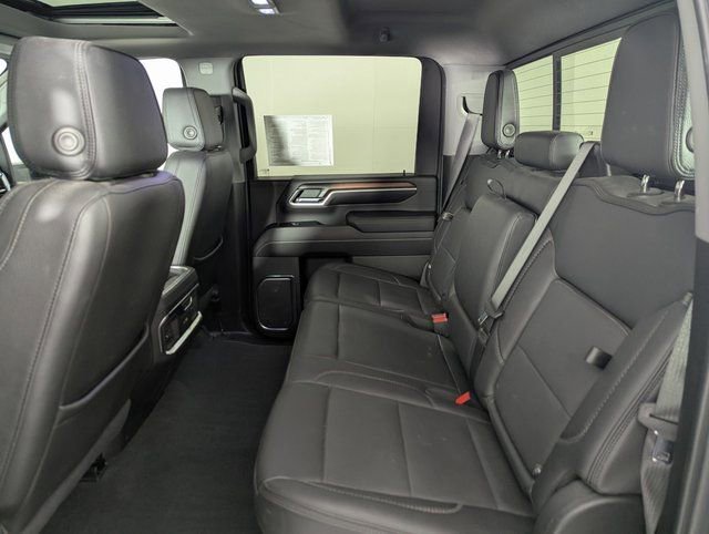 Used 2024 GMC Sierra 3500 Denali w/ Denali Reserve Package AWD/4WD image 16