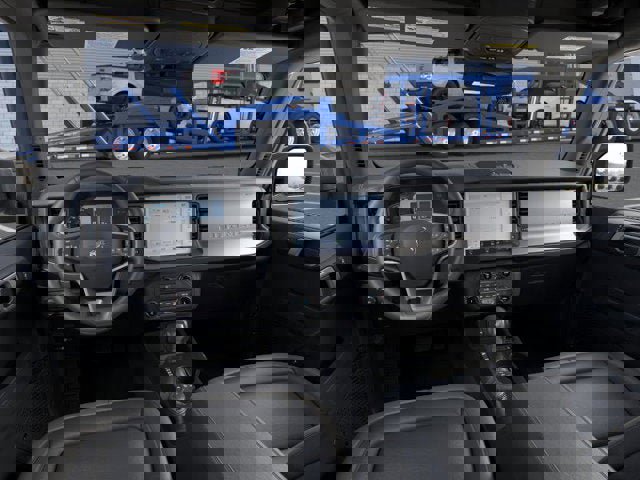 New 2025 Ford Bronco Outer Banks image 9