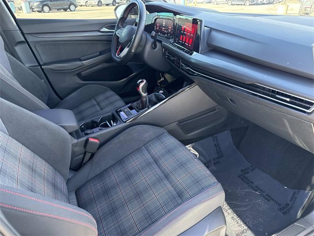 Used 2024 Volkswagen GTI SE image 15