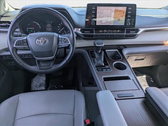 Used 2021 Toyota Sienna XLE w/ XLE Plus Package image 15