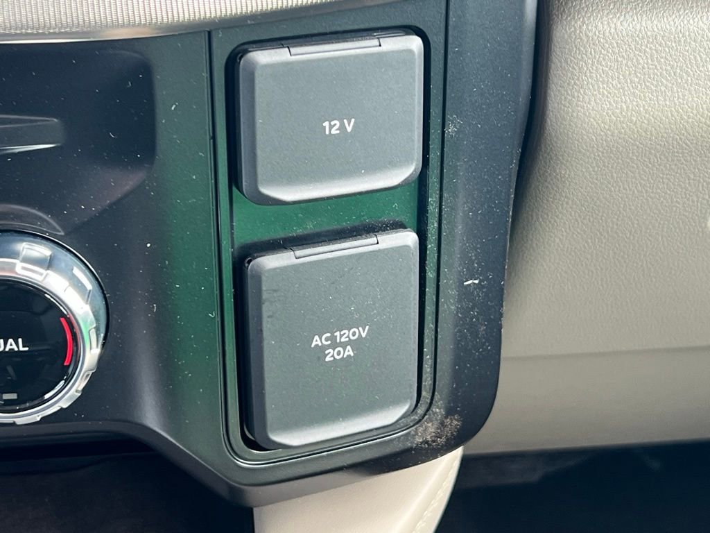 New 2025 Ford F350 Platinum w/ Platinum Plus Package image 30