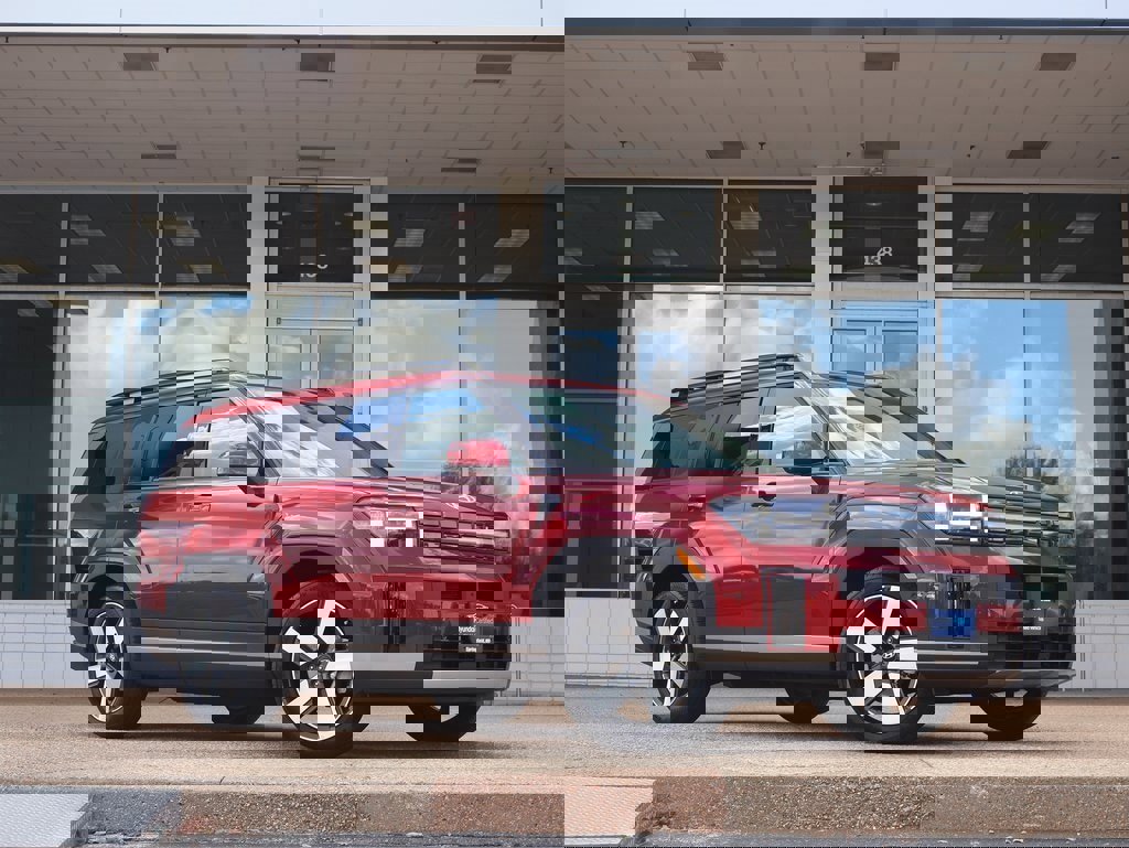 Certified 2025 Hyundai Santa Fe Limited image 1