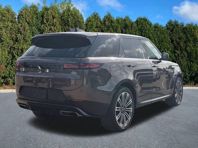 Used 2023 Land Rover Range Rover Sport SE AWD/4WD image 4