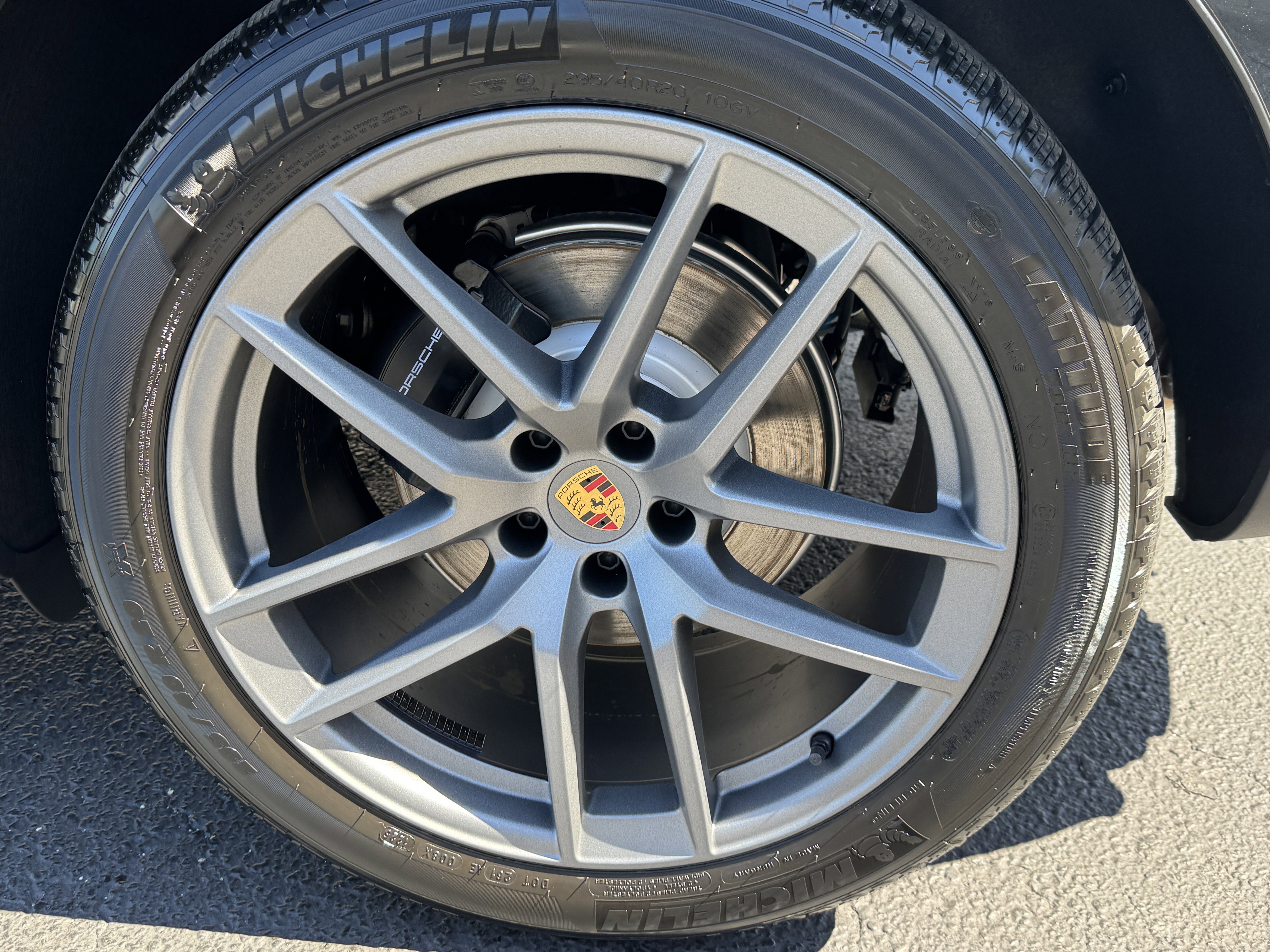 New 2026 Porsche Macan image 9