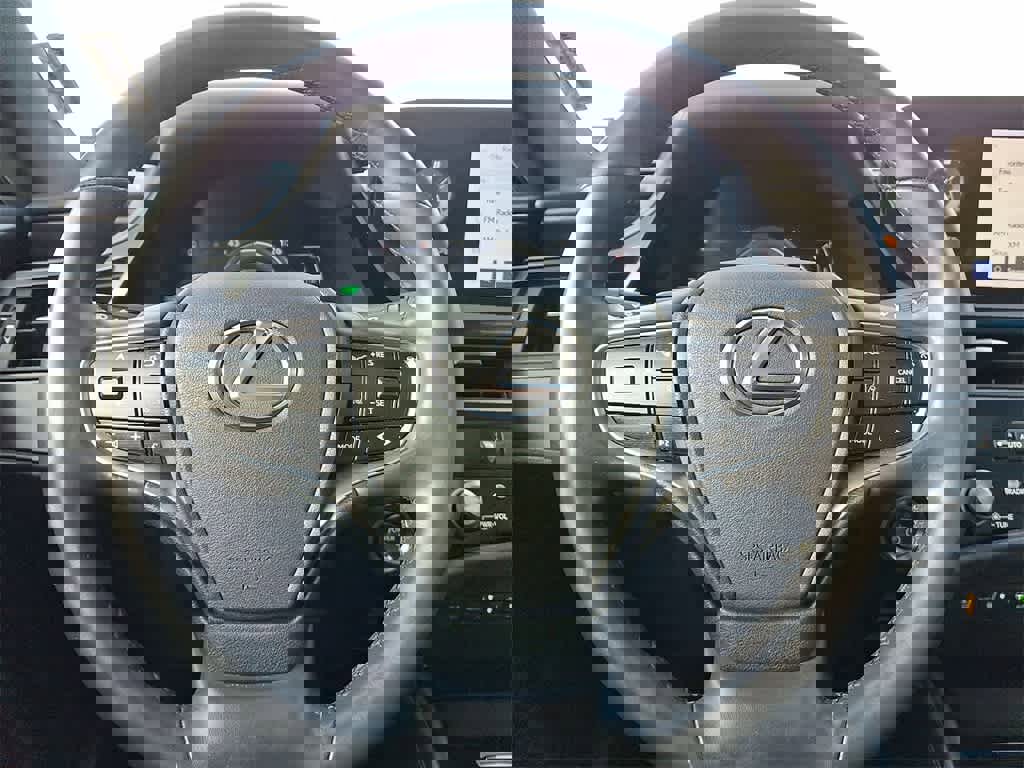 Used 2023 Lexus ES 300h w/ Premium Package image 16