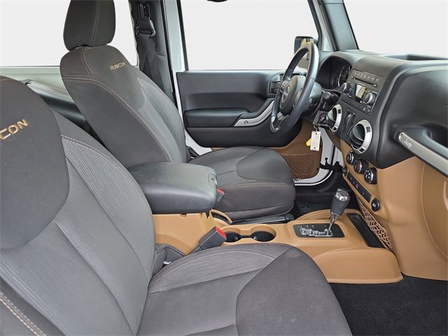 Used 2015 Jeep Wrangler Rubicon w/ Power Convenience Group image 12