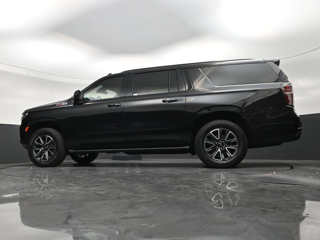 Used 2023 Chevrolet Suburban Z71 w/ Luxury Package AWD/4WD image 21