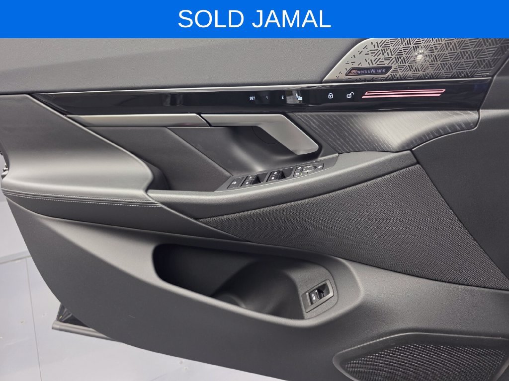 Certified 2024 BMW 530i w/ Premium Package RWD image 24