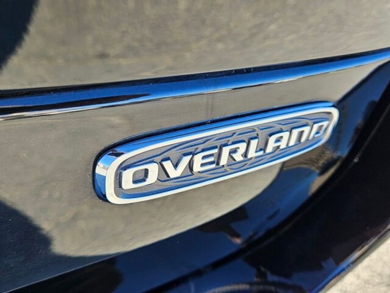 Used 2023 Jeep Grand Cherokee L Overland image 14