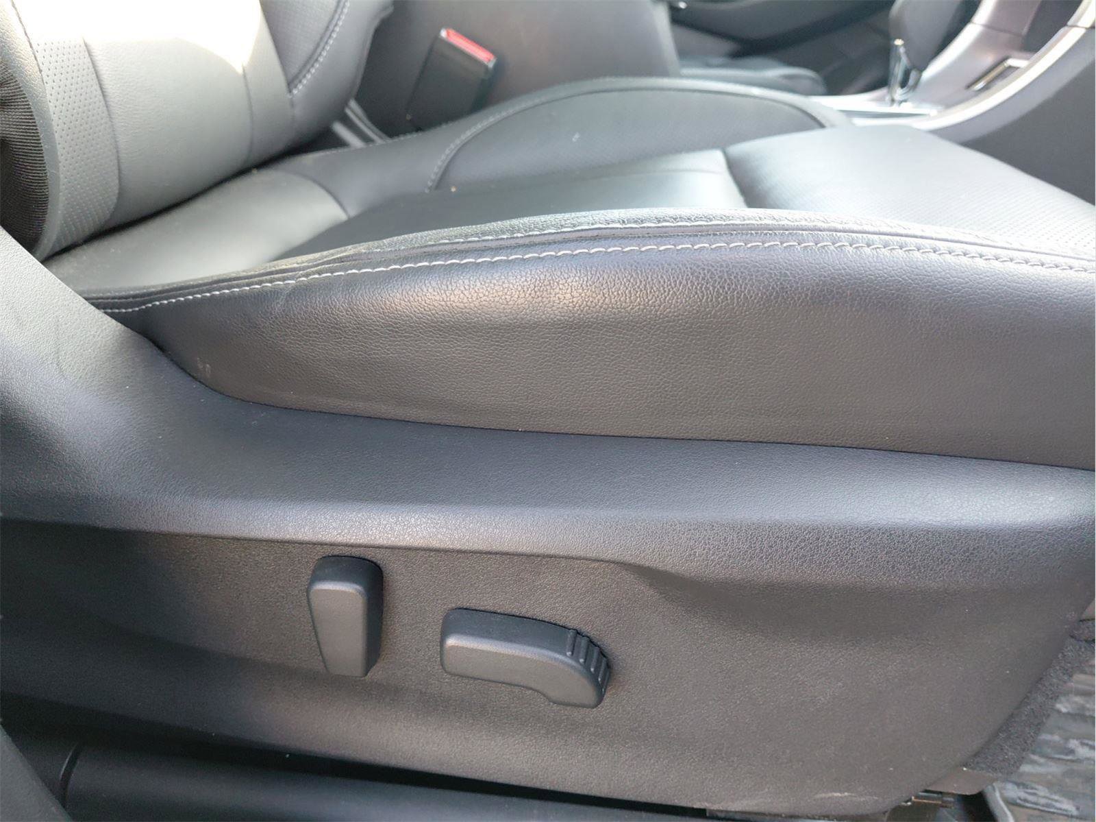 Used 2022 Subaru Ascent Limited image 17