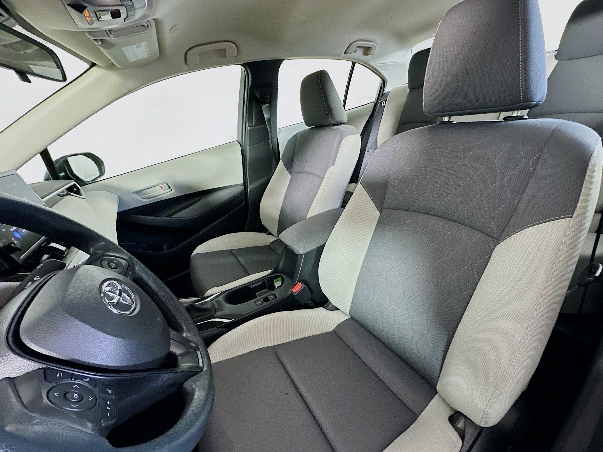 Used 2023 Toyota Corolla LE w/ LE Convenience Package image 13