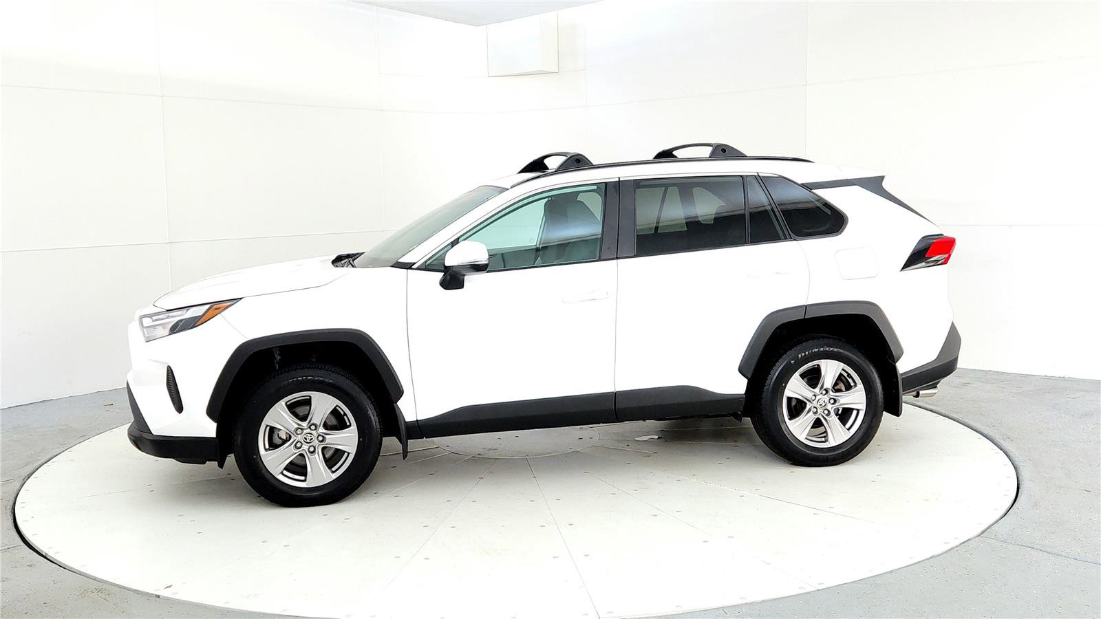 Certified 2023 Toyota RAV4 XLE w/ Convenience Package AWD/4WD image 3