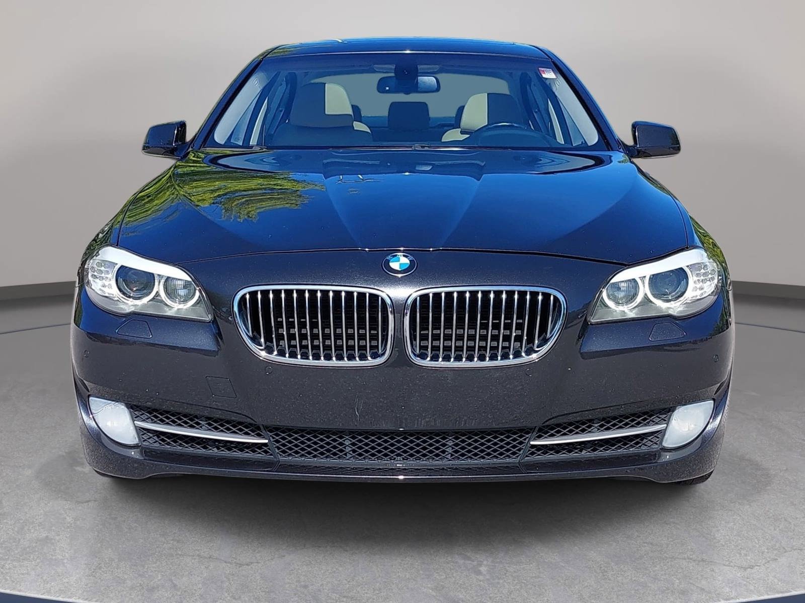Used 2011 BMW 535i Sedan image 2