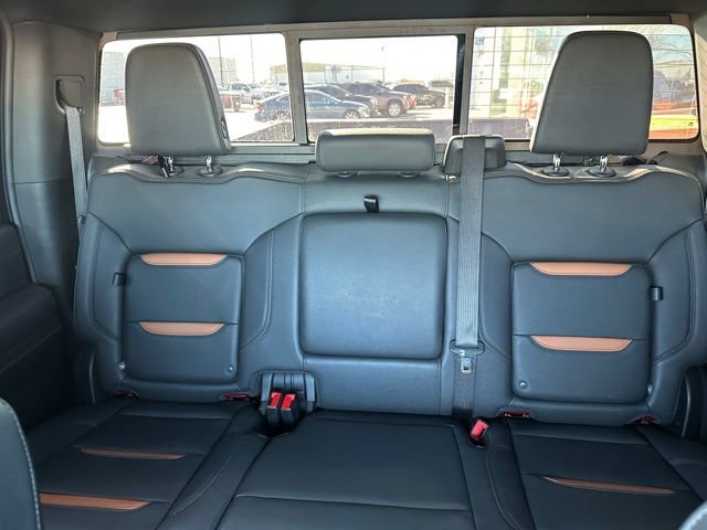 Used 2024 GMC Sierra 2500 AT4 w/ Technology Package image 30